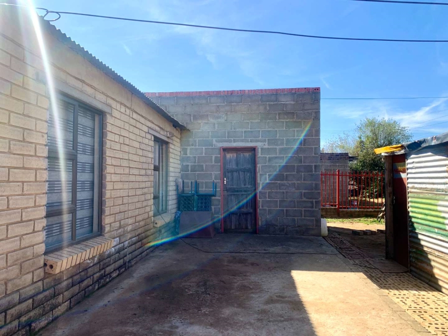 2 Bedroom Property for Sale in Rodenbeck Free State